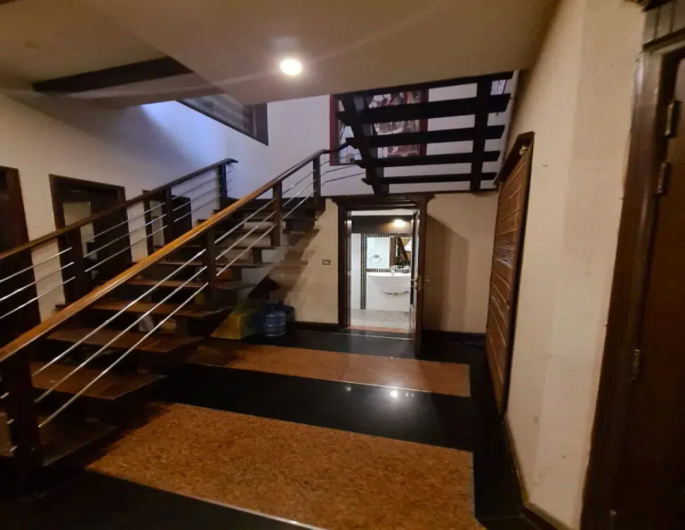 1 Kanal Beautiful Full House For Sale In Phase 4 Block Bb Dha Lahore